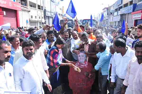 ಗೋ.ಮಧುಸೂಧನ್ ರನ್ನು ಬಂಧಿಸದಿದ್ದರೆ ಉಗ್ರಹೋರಾಟ: ಜ್ಞಾನಪ್ರಕಾಶ್ ಸ್ವಾಮೀಜಿ ಎಚ್ಚರಿಕೆ